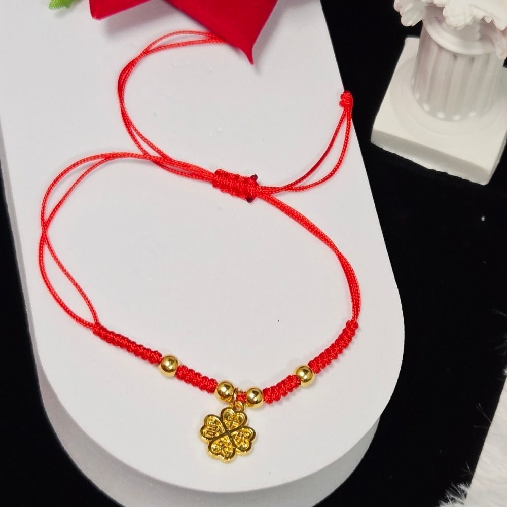 Red String Clover Bracelet – Lucky Charm Fashion Gift Chinese Symbol New Year